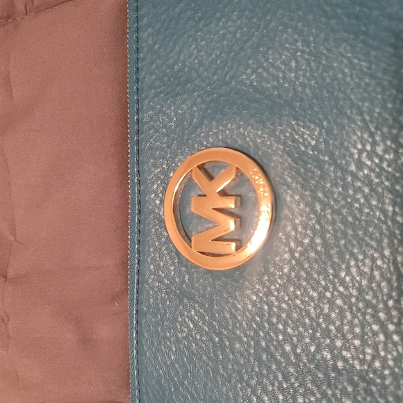 Michael Kors Turquoise Blue Wristlet - Picture 2 of 5